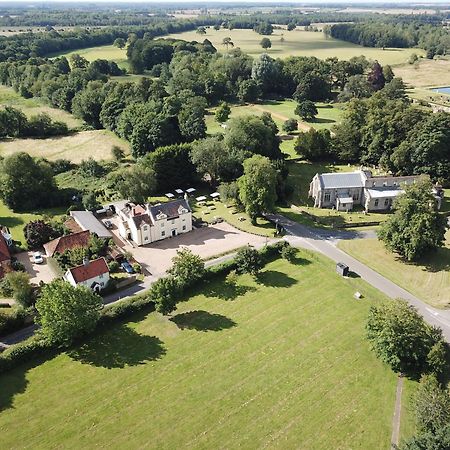 The Bedingfeld Arms Hotel Oxborough Buitenkant foto