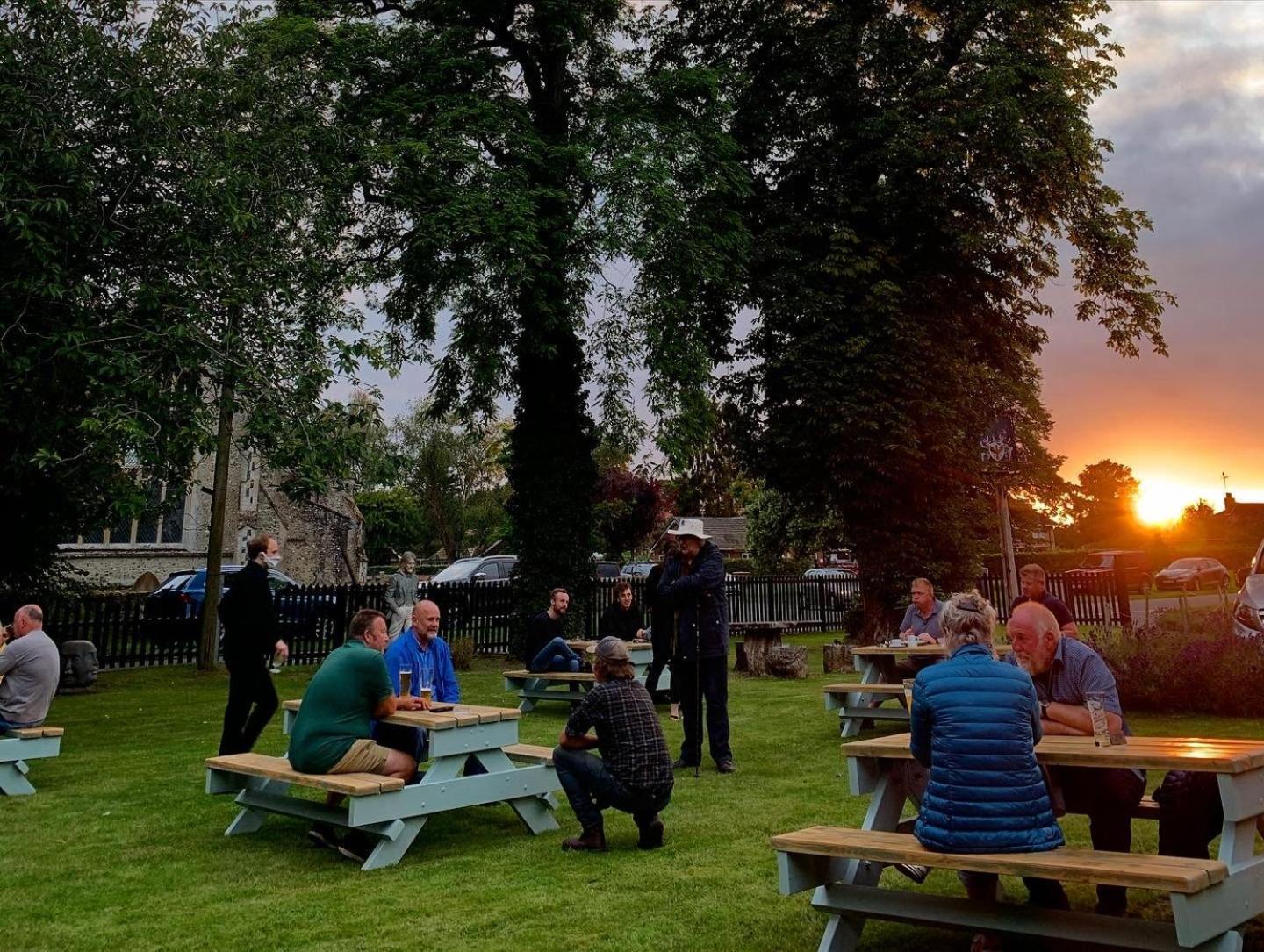 The Bedingfeld Arms Hotel Oxborough Buitenkant foto