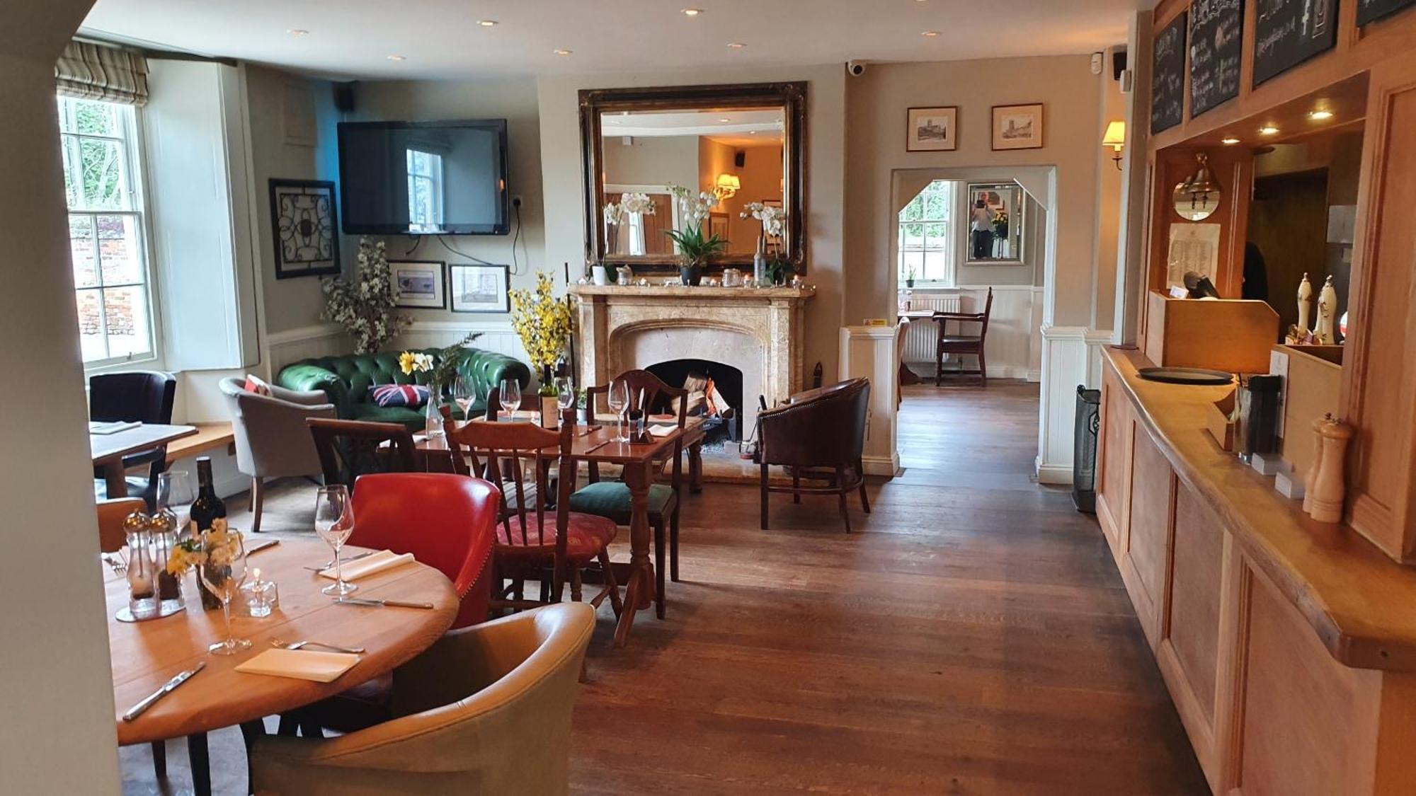 The Bedingfeld Arms Hotel Oxborough Buitenkant foto