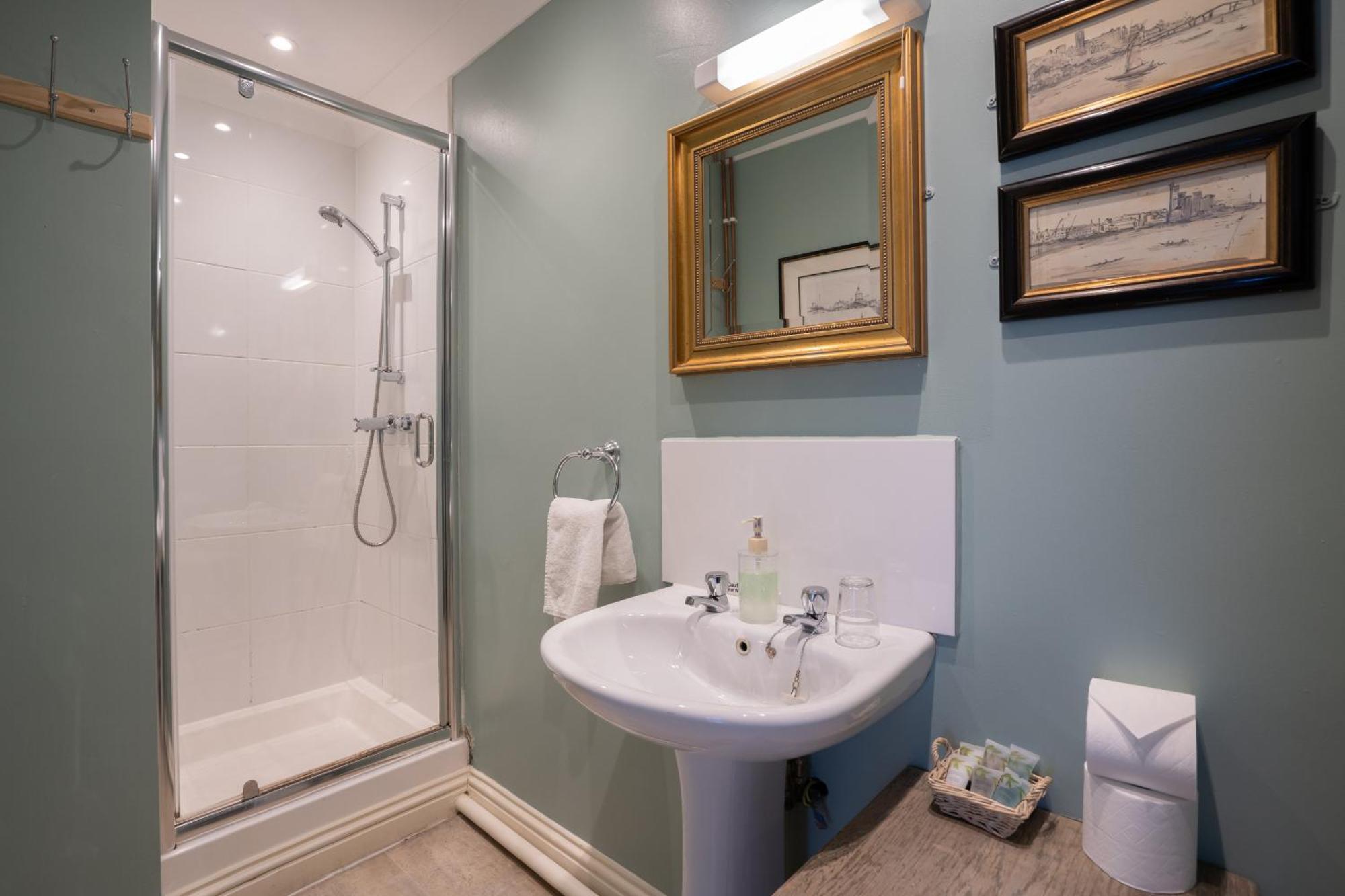 The Bedingfeld Arms Hotel Oxborough Kamer foto