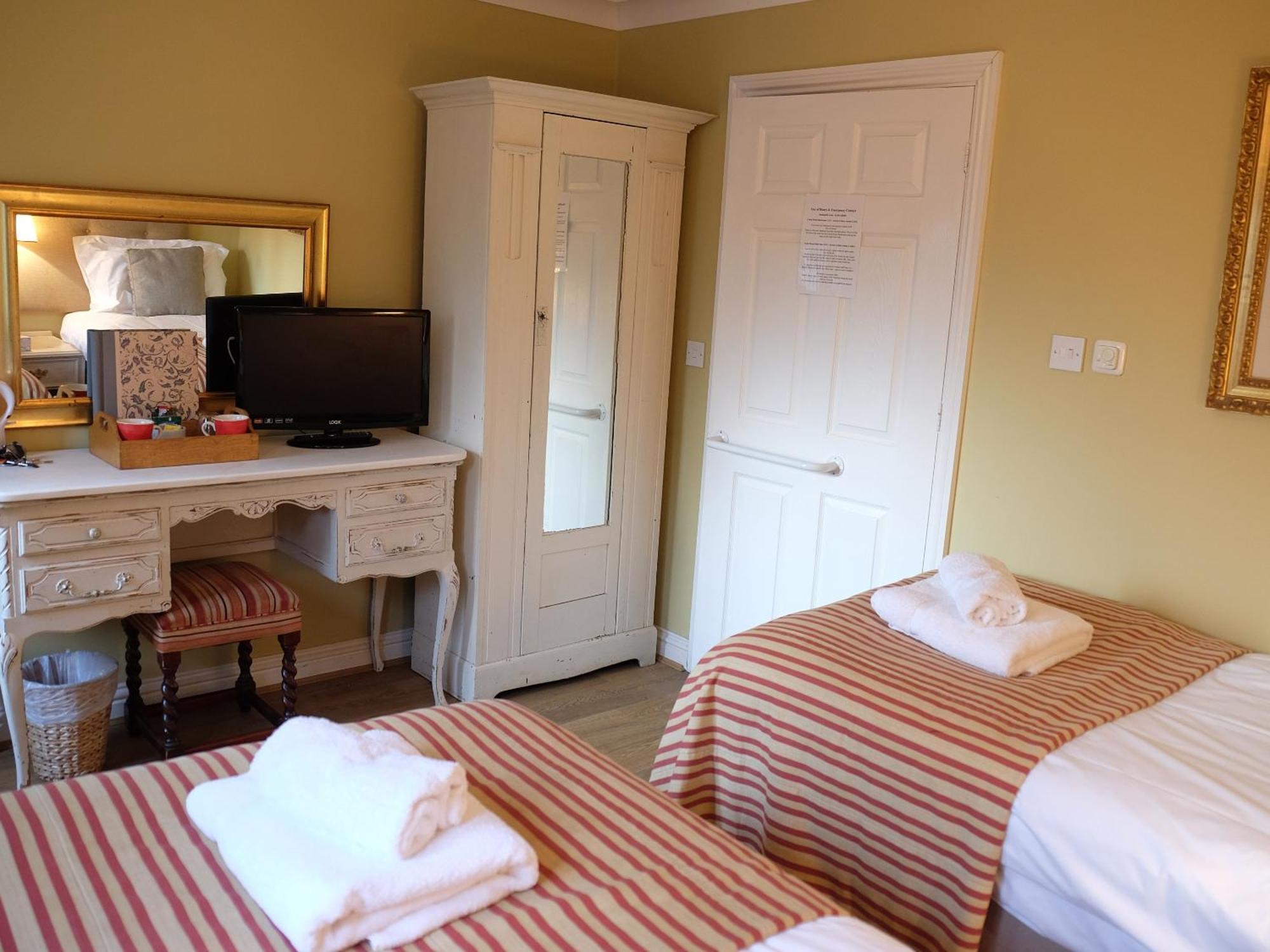 The Bedingfeld Arms Hotel Oxborough Kamer foto